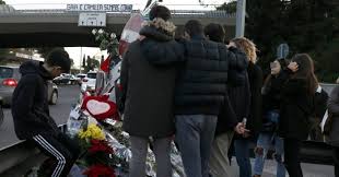 Restano ancora moltissime le domande senza risposta e i dubbi sulla dinamica dell' incidente avvenuto in corso francia a roma. Incidente Ponte Milvio Pietro Genovese Tasso Alcolemico A 1 4 E Non Negativo A Droghe Gaia E Camilla Uccise Dalla Sua Auto Il Fatto Quotidiano