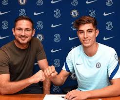 Although his parents' names remain under review, the german has two siblings who are utterly fond and protective of their little brother. Chelsea Resmi Miliki Gelandang Muda Timnas Jerman Kai Havertz Beritajatim Com
