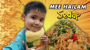 Rasanya memang sedap, satu mangkuk pun tak pasti cukup. Resepi Yee Mee Hailam