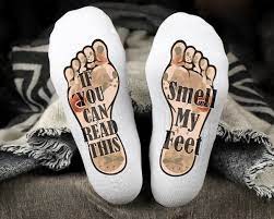 If You Can Read This ... Smell My Feet gross Feet Socks - Etsy