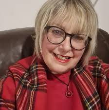 Hi, does anyone know what happened to the cafe at the rugby club please? He  did great fry ups.