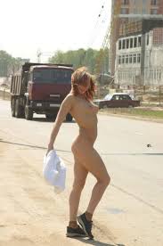 Hot teen walks naked at public — Russian Sexy Girls