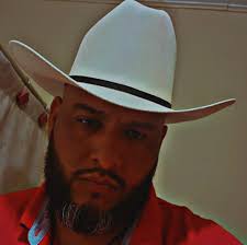 Where to find affordable lunch spots near Glenbrook area for a group with  dietary restrictions?