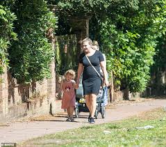 Kane uploaded a picture of the pair with huge smiles alongside blue and pink balloons in the background. Harry Kane S Pregnant Wife Kate Cradles Her Blossoming Bump On Stroll Readsector