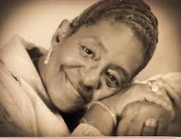 Minnie Murray's Instagram, Twitter & Facebook