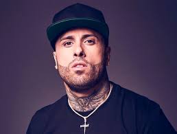 Video de nicky jam 2018 letra de equis x aquel día te vi y tu energia sentí desde eso no te quiero lejos de mi sé que no sabes de mi y no te puedo mentir lo que dicen en la calle sobre mi y no te voy a negar estamos claros y ya no te lo voy a negar (no te lo. International Reggaeton Superstar Nicky Jam Joins Mn2s Pr Mn2s