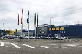 ikea delft vind je vlak naast de a13 en de delftse hout bloei
