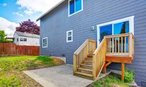 Island decks are manufactured from composite decking, plus hidden fasteners, however, that is not the best thing about it. 31 Small Deck Ideas And Designs With Pictures