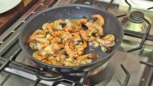 Rezept Gebratene Garnelen Ndr De Ratgeber Kochen Rezepte Garnelen Braten Rezeptideen