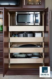 Geneva Cabinet Company Llc Lake Geneva Wi Organized And Accessible Roll Out Shelves For Easy To Access Storage Cabinet Companies Custom Cabinetry Cabinetry