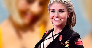 Helene fischer, vanessa mai, andrea berg oder beatrice egli, wie sie kaum jemand kennt: Beatrice Egli Kurven Par Excellence Sie Zeigt Sich Super Sexy Bunte De