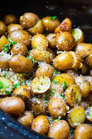 Put the potatoes in the slow cooker. Slow Cooker Garlic Parmesan Potatoes Spicy Southern Kitchen