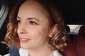 Andreea marin, din nou andreea bănică. Andreea Marin A FÄƒcut AnunÈ›ul Mult AÈ™teptat De Fani Ce Va Face Incepand Cu 12 Aprilie Impact