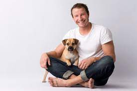 14 february 1981, sydney) is an australian actor and television presenter. X Factor S Luke Jacobz Helps Out For A Worthy Cause Dogslife Dog Breeds Magazine