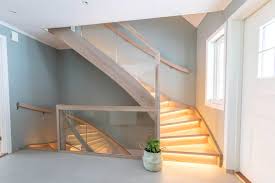 Ser ikke for meg hva som kunne passe. Pusse Opp Og Ikke Helt Sikker Pa Hva Du Skal Gjore Med Trappen Fagtrapp