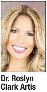 Roslyn Lane's Instagram, Twitter & Facebook