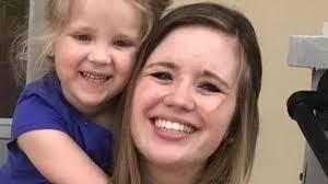 Kristen Liddell's Instagram, Twitter & Facebook