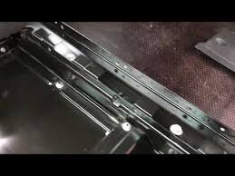 Mercedes Vito W639 Double Seat To Single Seat Remove Rear Bracket Youtube Mercedes How To Remove Bracket
