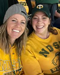 Game days with the best 💛💚