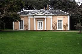 Our house bartlmä is the ideal starting point for hiking tours, biking tours and various excursions. Datei Summer House In The English Garden Mount Edgcumbe Formal Gardens Geograph Org Uk 349311 Jpg Wikipedia