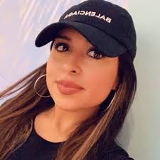 Yaritza Perez (@Yaritza67629461)