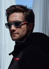 It's PRADA baby! From our creative deck to the Prada Linea Rossa boat…