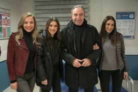 Yüsra geyik, 21 haziran 1990 tarihinde samsun 'da doğmuştur. Arka Sokaklar Da Yaprak Dokumu Onur Bay In Ardindan Yusra Geyik De Diziden Ayriliyor Son Dakika Magazin