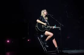 Check spelling or type a new query. Taylor Swift Gets Intimate In Acoustic Filled City Of Lover Concert