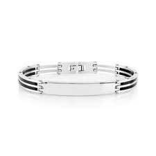 L'argent massif a toujours été populaire et lorsqu'il est associé au style polyvalent de ce bracelet. Gourmette Argent Homme Gravure Gourmette Gourmette Maty