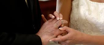 Ihr einziges kind, weil ihr mann bald nach der hochzeit in den krieg.ging.; Ja Ich Will Katholisch De
