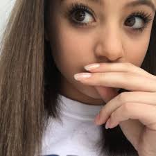 Sammy Estes (@sammy_estess)