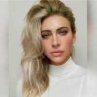 Emily Herrington's Instagram, Twitter & Facebook