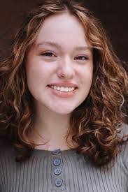 Etta Myers's Instagram, Twitter & Facebook