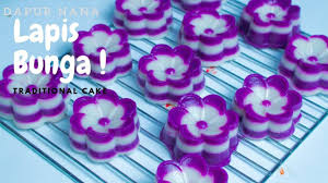 Base cake nya aku pakai rainbow kukus dn ukuran. Resep Kue Lapis Sakura Cocok Buat Dijual 2000an Buat Jualan Untungnya Lumayan Gede Youtube Kue Lapis Kue Resep Kue