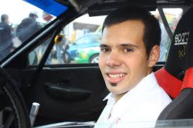 Toñi Ponce se desquita y es líder