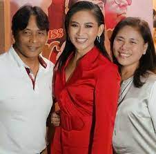 13 851 851 tykkäystä · 22 088 puhuu tästä. Look Meet Sarah Geronimo S Lovable Family In These Rare Photos Abs Cbn Entertainment