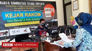 Kendati begitu, pandemi ini mampu mengakselerasi pendidikan 4.0. Sekolah Anak Belajar Melalui Siaran Radio Cara Siswa Sekolah Dasar Di Pekalongan Studi Di Tengah Pandemi Bbc News Indonesia
