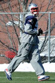 He is the younger brother of former ufc light heavyweight champion jon jones and of former national football league player arthur jones. Foxboro Police Promise More Disclosure About Handling Of New England Patriots Chandler Jones Medical Emergency Local News Thesunchronicle Com