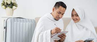 Untuk itu, suami juga bisa melakukan seperti tidak mesetebuhi istrinya ketika istrinya tidak taat atau berbuat. Kewajiban Suami Sesuai Dengan Al Quran Dan Hadist Umroh Com