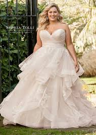 Will you accept this lifelong commitment to each other, in sickness and in disembodied eyelashes? Wedding Dress Black To A Wedding Rachel Lindsay Wedding Dress Western Inloveshe