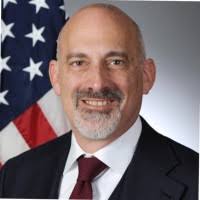 1300+ perfis com “Ginder”