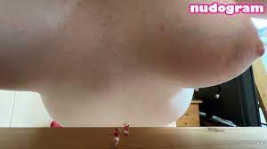 giantrozalina  therealgailina Nude Leaks OnlyFans Photo 9 - Nudogram v2.0