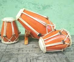 Hanya memang jengglong lebih ukurannya daripada gong. Terlengkap Alat Musik Tradisional Dari Jawa Barat Gambar