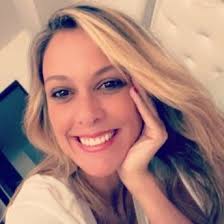 reforma.com - Ximena Pichel, conocida como Lady Racista por insultar a  policía, ofreció disculpas, dijo que no es discriminatoria y que acude a  terapia. ➡️ https://reforma.com/8kgHwr 📸 Especial | Facebook