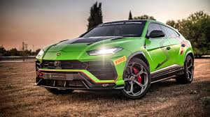 Scott has actually kept this lambo suv off the radar for the most part, so little is known about it. Lamborghini Urus St X Back In New Images Ahead Of 2020 Racing Debut
