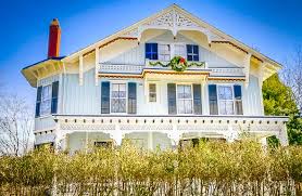 Enjoy experiencing newport from your own private charter yacht complete with captain and crew (including a private chef who'll craft a custom menu) and live the good we design and plan itineraries for private yacht rentals and luxury boat charters in newport and many other desirable destinations. 18 Unique Airbnbs In Rhode Island Beach Houses Vacation Rentals
