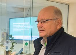 Monsterstormen Dean nærmer seg Jamaica