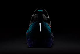 The second coming of the nike air vapormax is ready for its coming out party as it will be releasing in honor of air max day. Nike Air Vapormax 2 0 Hot Punch 942842 003 Sneaker Bar Detroit