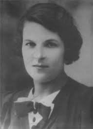 Nowy rok zaczął się dla nas dobrze”, zapisała 1 stycznia 1944 r. Klara  Schwarz (po wojnie Clara Kramer). „Zaraz rano posłał p. Beck list z  życzeniami noworocznymi. Potem zszedł sam do nas