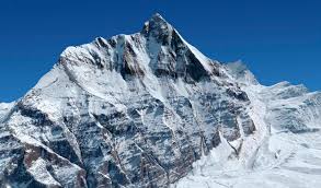 It premiered on tvn every friday and saturday at 20:00 from september 23 to november 12, 2016 for 16 episodes. See Everest K2 Matterhorn And Other Giant Peaks As Never Before Bloomberg